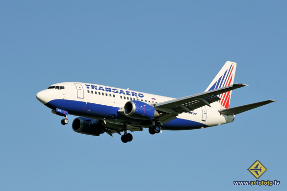 Boeing 737-524